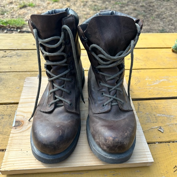 VINTAGE DOC MARTEN BOOTS - Picture 7 of 7